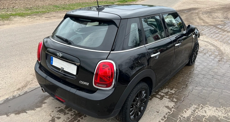 MINI Cooper cena 23900 przebieg: 40000, rok produkcji 2021 z Chodzież małe 172